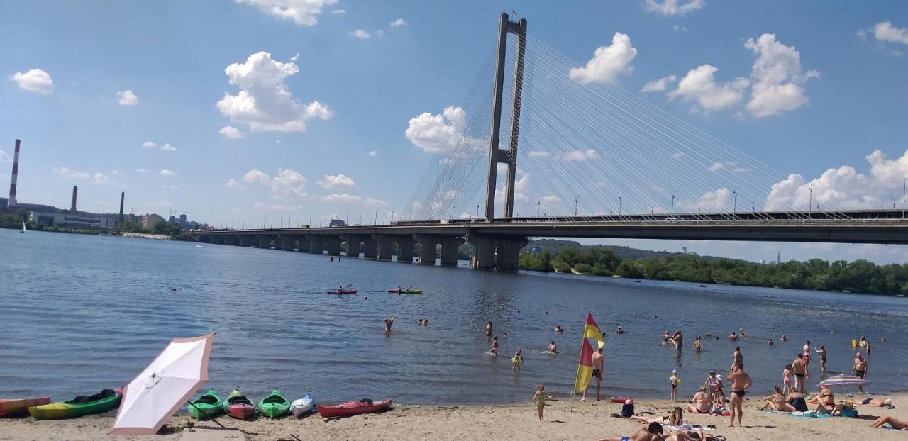 Красивая Квартира С Шикарным Видом У Метро Kyiv Exterior foto